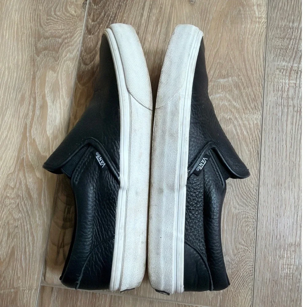 Vans Slip-On Unisex Mens 7 Womens 8.5 Black Good Tumbled Leather UltraCush